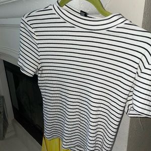 Forever 21 Womens Crew Neck Shirt